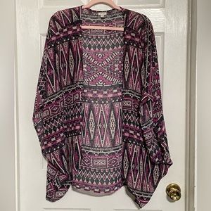 Eyeshadow brand Size 2 Sheer Printed Kimona.